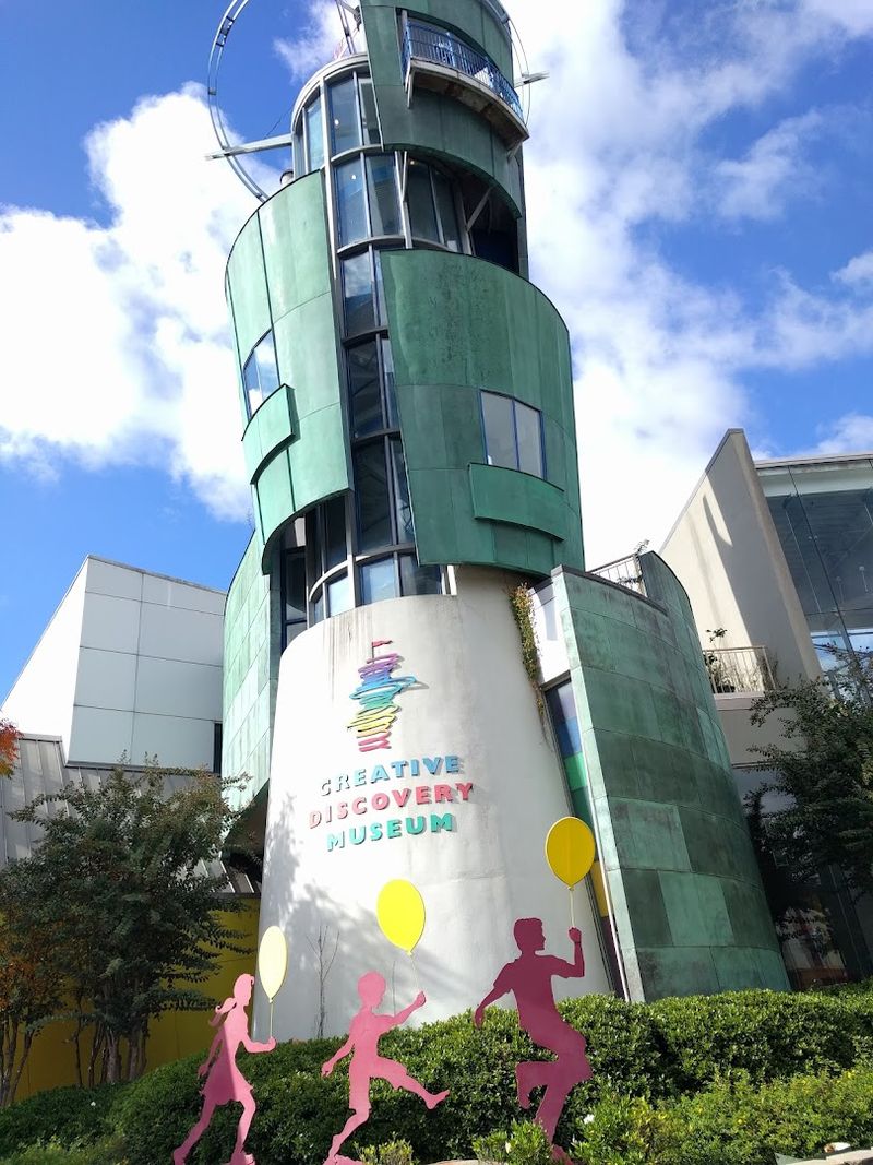 Chattanooga Creative Discovery Museum and Riverwalk - Chattanooga, TN