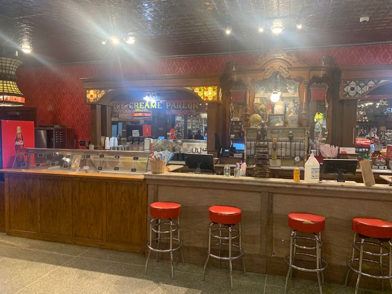 Service, Pace, And Seating Smarts