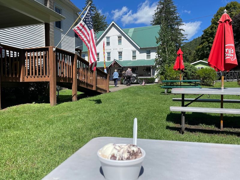 Pit Stops Worth Planning For: Stores, Ice Cream, and Cold Refreshments