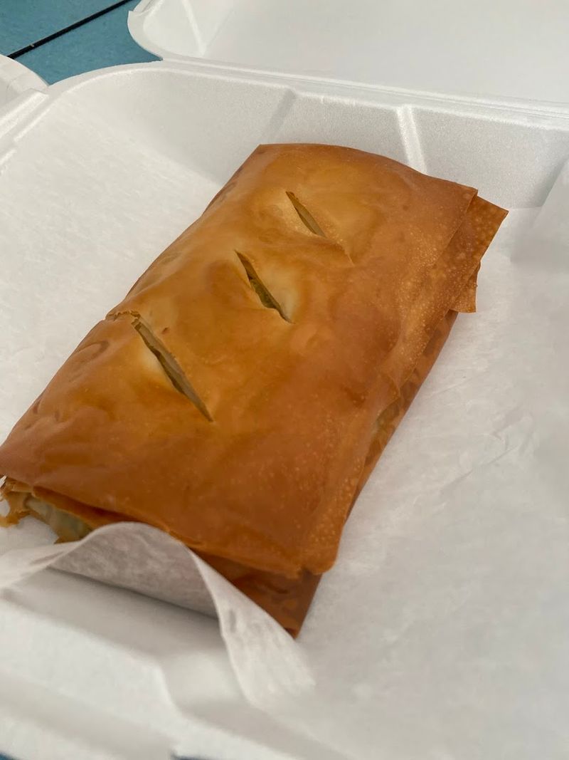 Takeout Simplicity That Lets the Food Shine