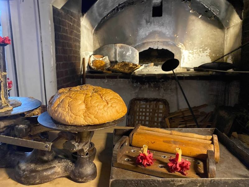The Wood-Burning Oven Tradition