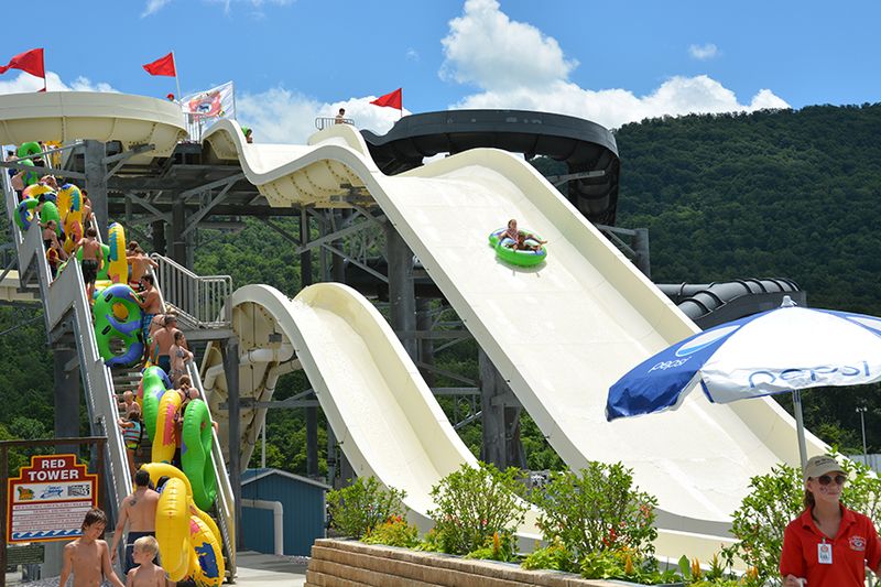 Laguna Splash Water Park &mdash; A Whole Park Within a Park