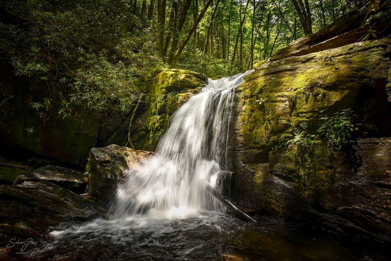 Raven Cliff Falls &ndash; Helen, GA