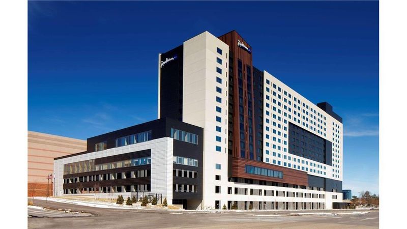 Hotels Connected to the Mall