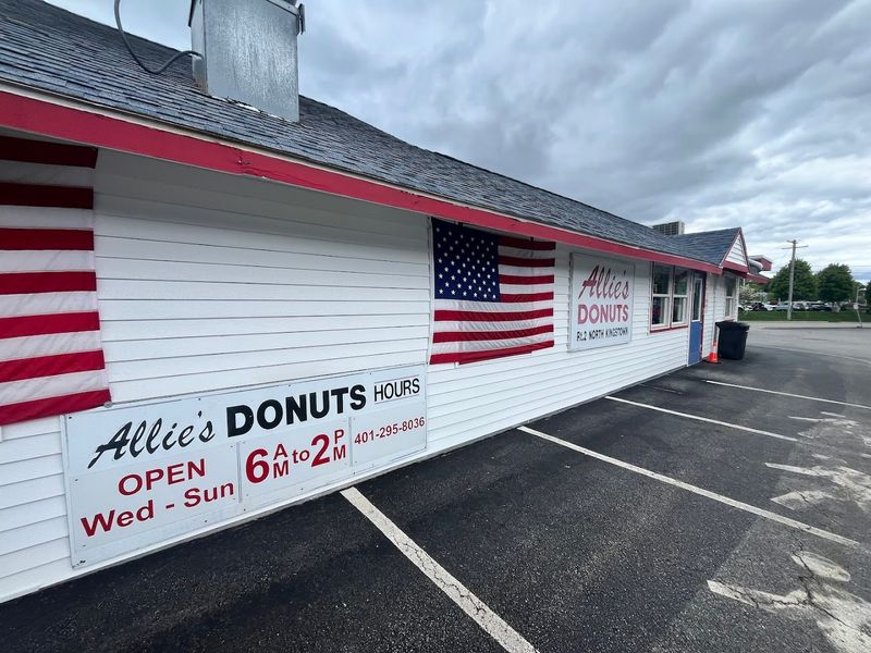 Rhode Island &ndash; Allie's Donuts (North Kingstown)