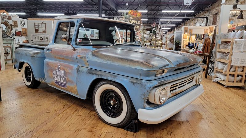 Planning Your Visit and Nearby Eats