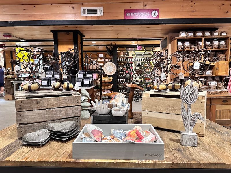 Mercier Orchards Farm Store, Blue Ridge