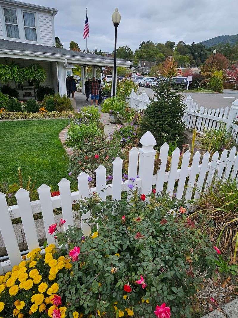 Hospitality and Atmosphere