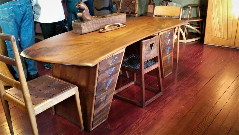 The Writing Desk and Built-In Workspaces