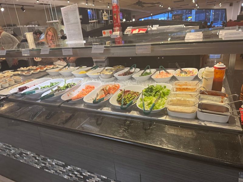 Salads, Soups and Lighter Fare for Balanced Dining