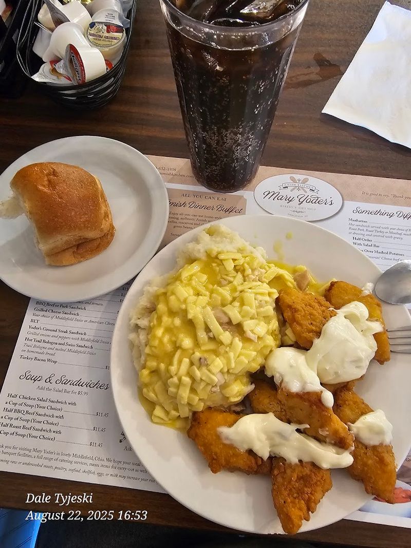 Mary Yoder's Amish Kitchen - Middlefield, OH