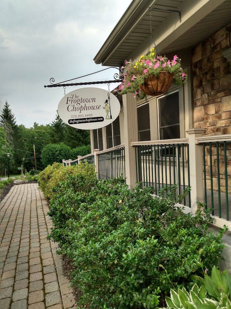 Hidden Gem Ambience Inside Woodfield Manor