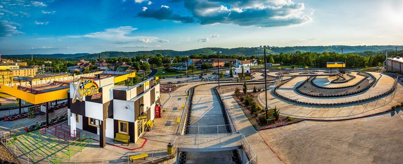 Why Season Passes Make Perfect Sense for Branson Locals