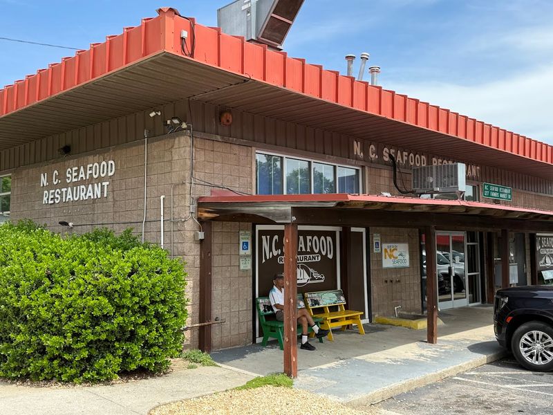 N.C. Seafood Restaurant at the Farmers Market (Raleigh)