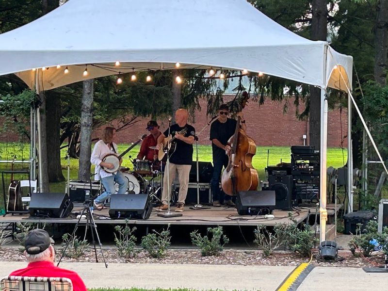 Art Classes and Educational Programs: Learning in a Living Museum