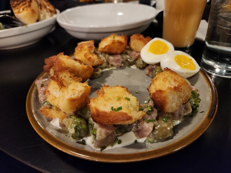 Brunch That Brings The Crowd