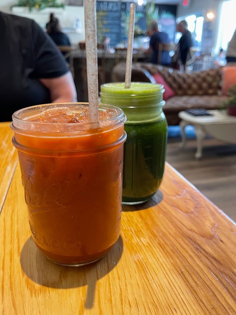 Fresh Juices and Smoothies Made to Order