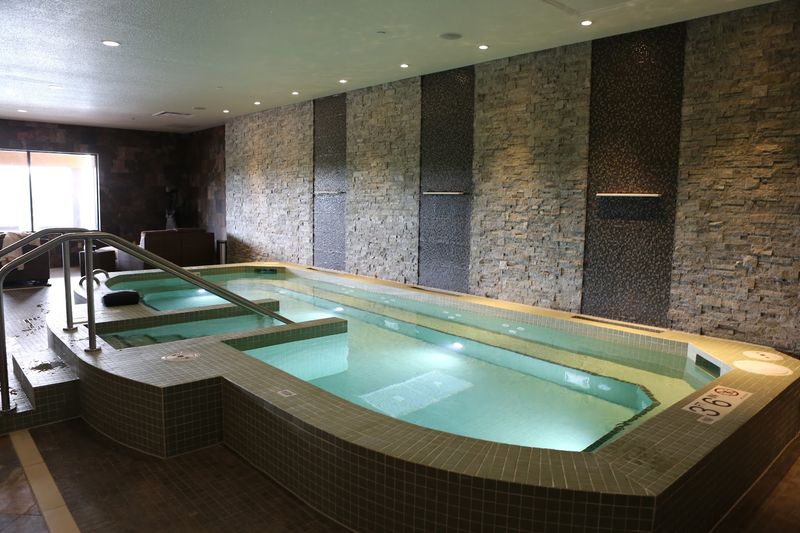 Adult Hot Tubs and Relax Zones