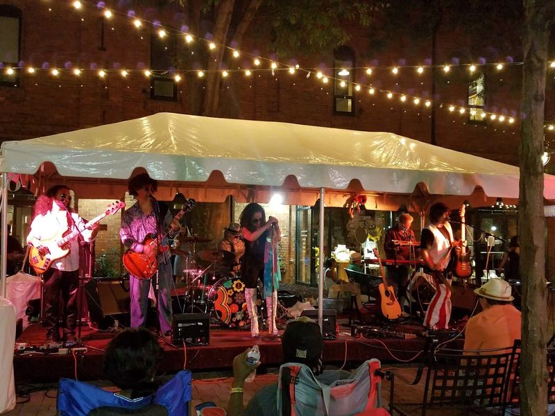 Practical Tips for Your Visit to Brightleaf Square