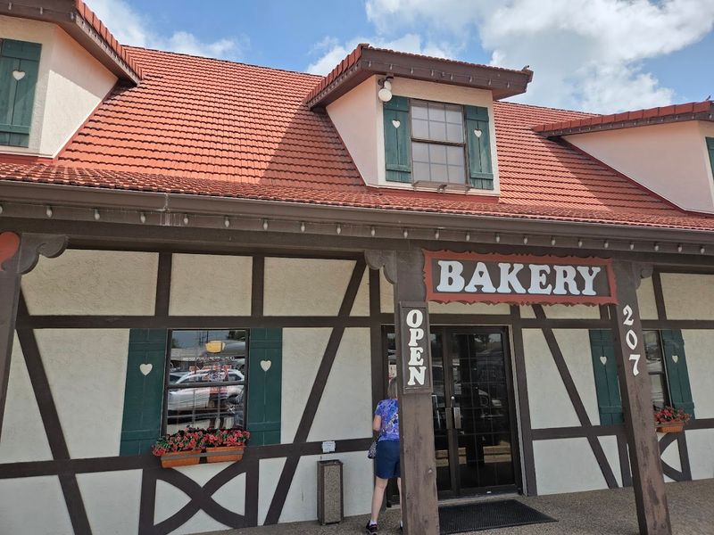 Haby's Alsatian Bakery (Castroville)