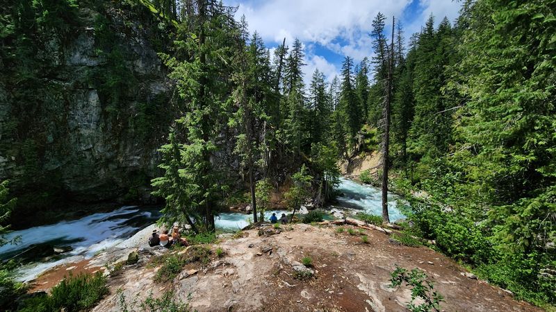 Paddling Lake Chelan into the Stehekin Valley