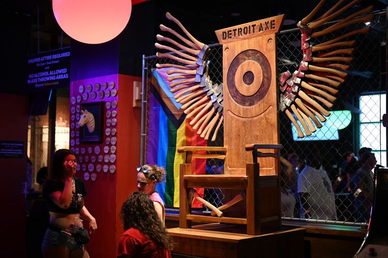 Detroit Axe Throwing and Social, Ferndale