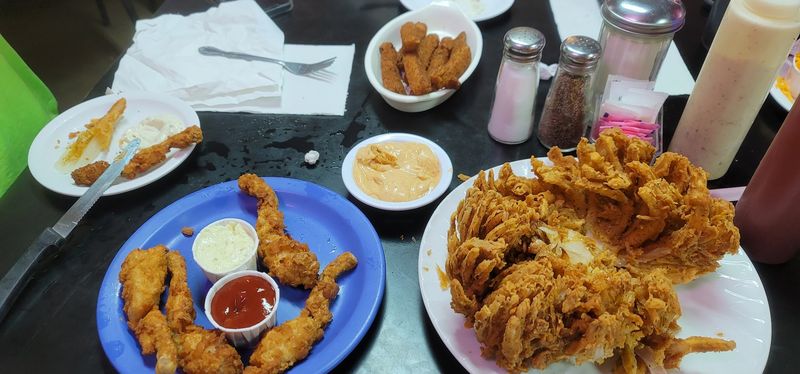 The Blooming Onion Worth a 2.5-Hour Drive