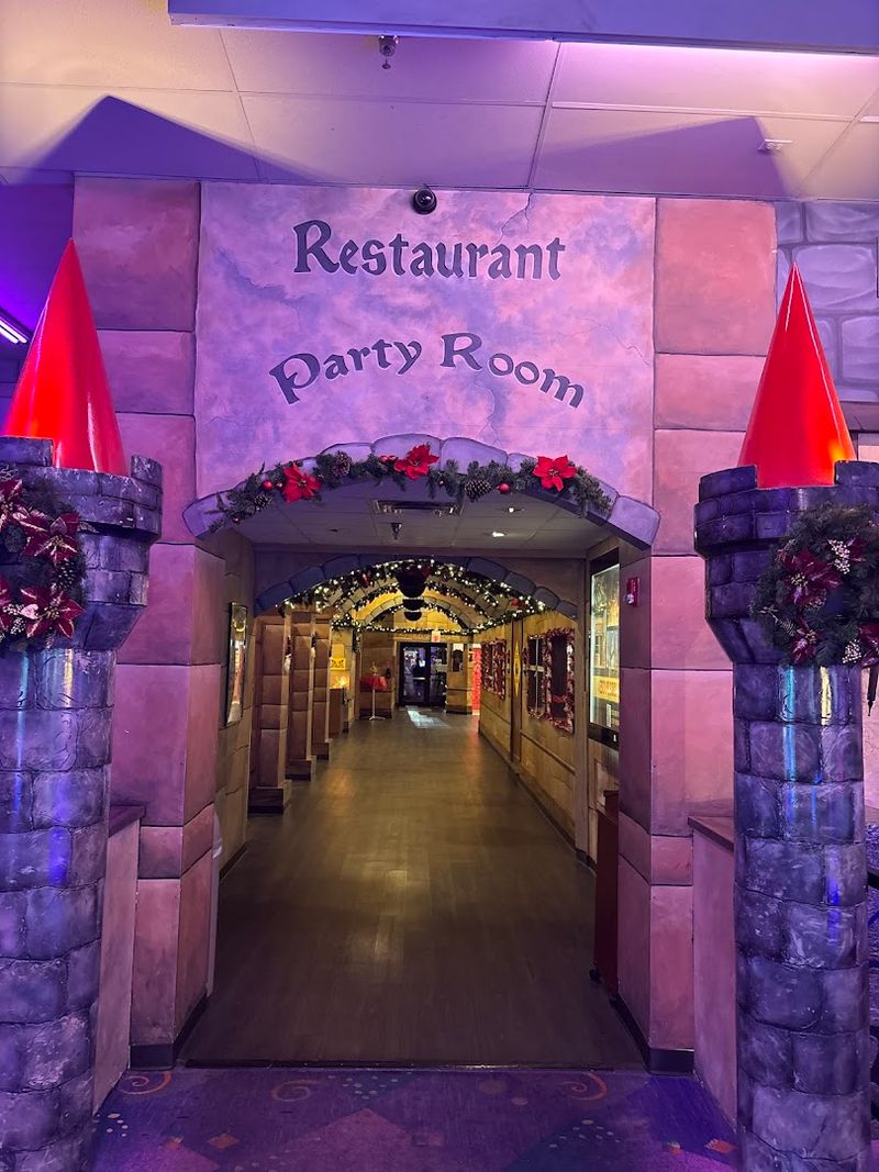 Food and Casual Dining Options