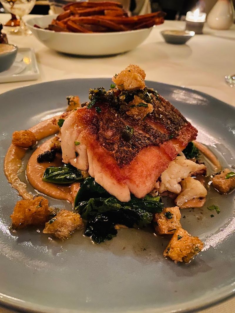 Seasonal Menus and Culinary Workshops