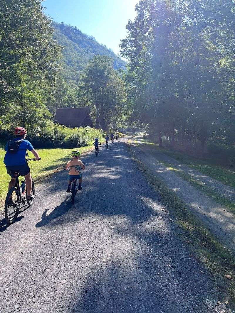 62 Miles of Crushed Gravel Glory: What Makes This Trail So Rideable