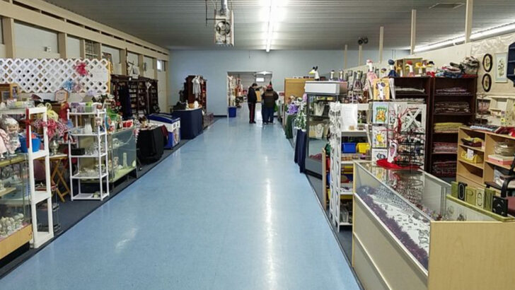 The Massive Flea Market In Ohio Where You&rsquo;ll Find Cool Vintage Stuff For Dirt-Cheap Prices