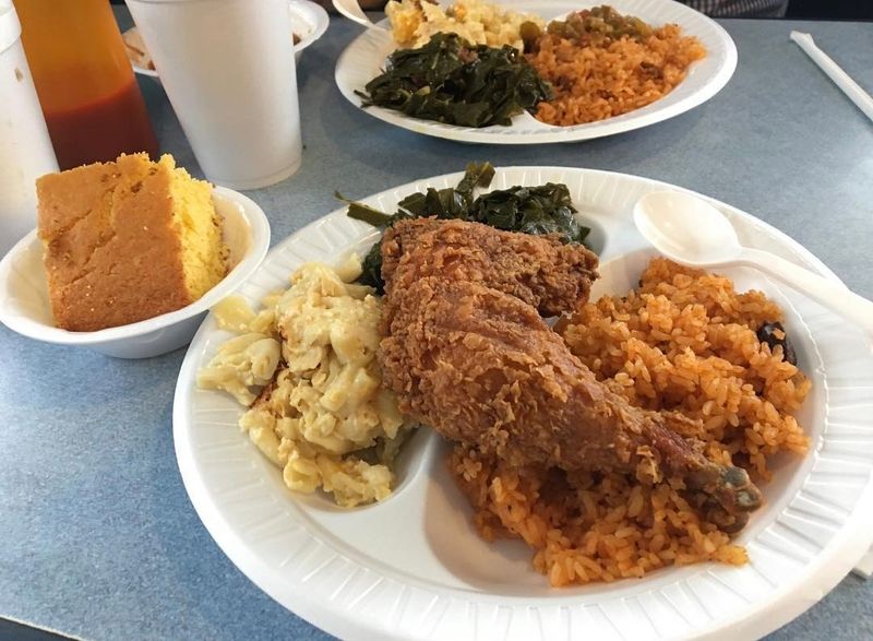 Signature Fried Chicken That Draws Crowds