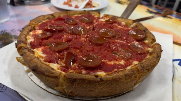The Most Authentic Deep Dish Pizza Outside of Chicago Is Sitting in the Middle of the Nevada Desert