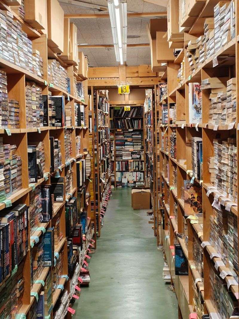 Chamblin Bookmine &mdash; Florida (Jacksonville)