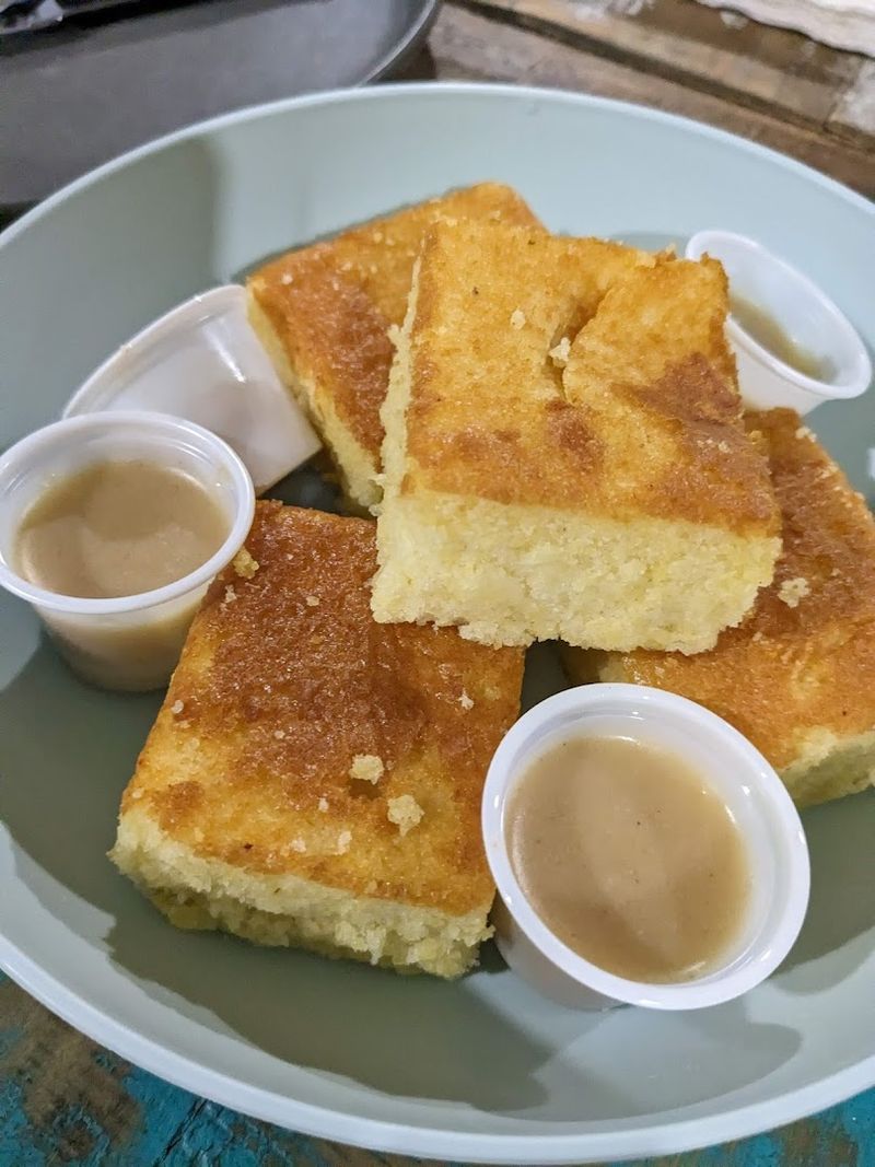 The Cornbread with Cinnamon Butter