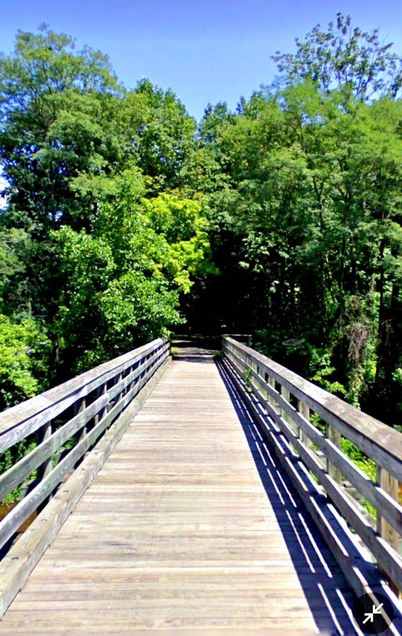 The Delaware and Raritan Canal Towpath: A Trail Through Living History