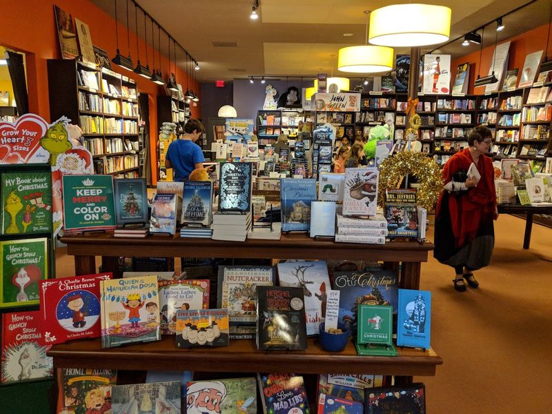 Flyleaf Books &ndash; Chapel Hill