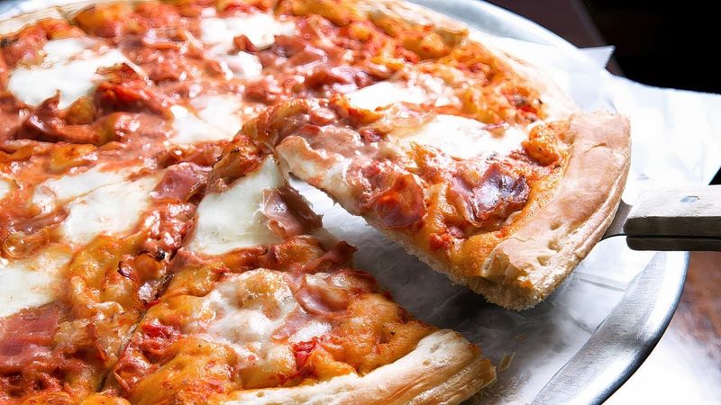 Thin Crust That Keeps People Coming Back