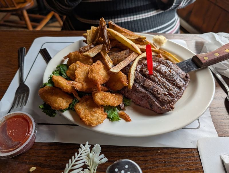 A Menu Built Around Comfort Food Done Right