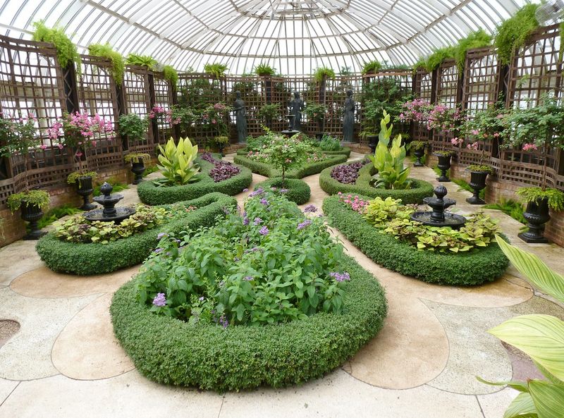 Seasonal Flower Shows That Transform the Gardens