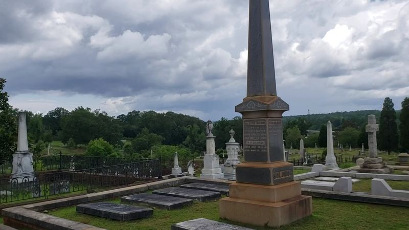 Rose Hill Cemetery: A Peaceful Garden Full of Surprising Stories