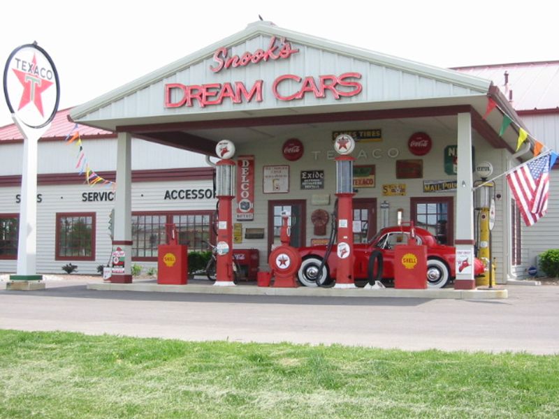 Vintage Gas Station Memorabilia And Advertising Signs