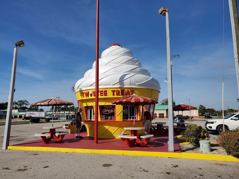 The Iconic Cone-Shaped Building That Stops Traffic