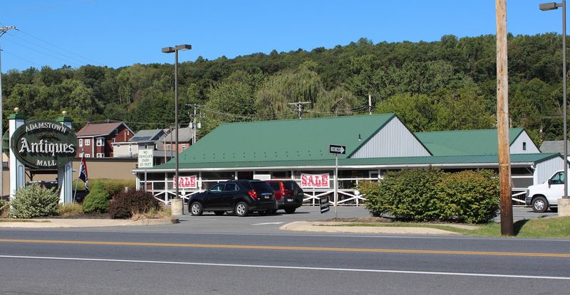 A Destination in Antiques Capital, USA