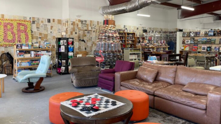This Florida Bookstore Takes In Tons of Rescued Books Every Week and Finds Them a New Home