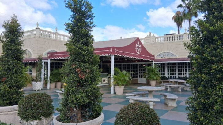 This Florida Restaurant Started as a Small Cafe and Became the Most Famous Cuban Restaurant in the World