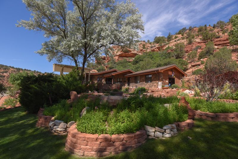 A Sanctuary Set Inside a Dramatic Red Rock Canyon