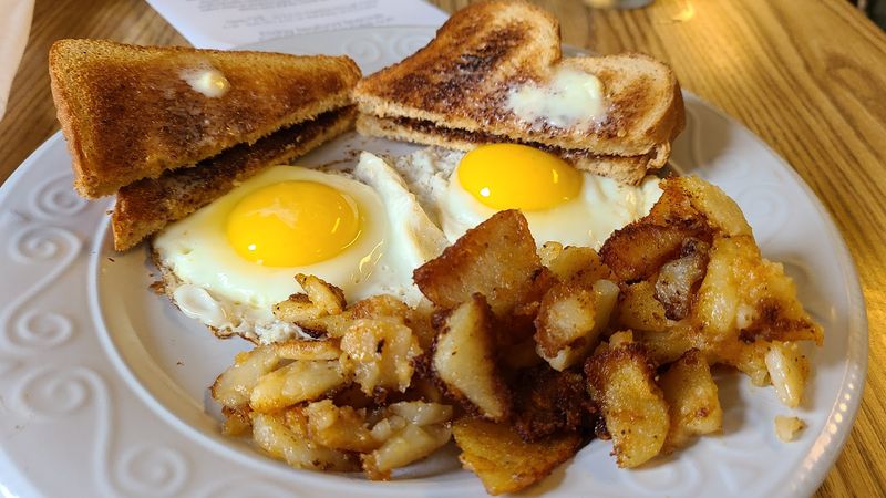 Old School Breakfast Vibes