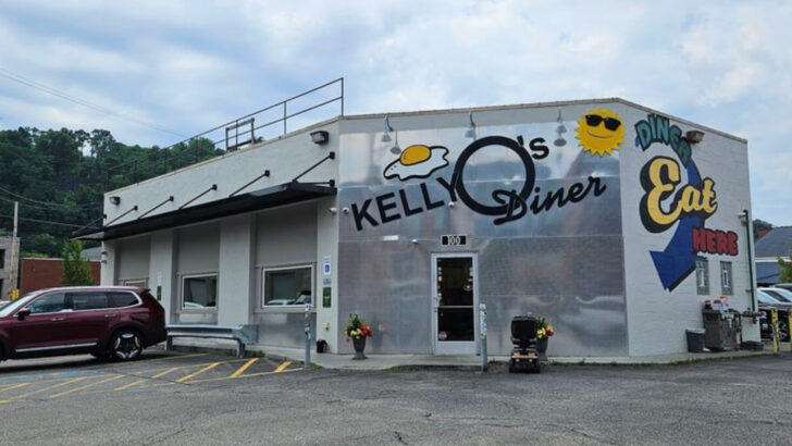 This Pennsylvania Diner Is a Go-To Morning Spot for Incredible Biscuits and Gravy