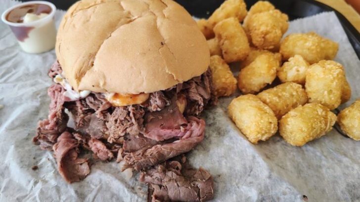 This Tiny Florida Drive-Thru Has Been Serving the Same Legendary Roast Beef Since 1968